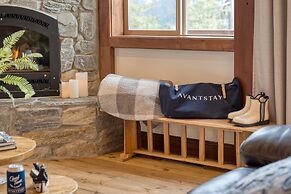 Denton by Avantstay Hot Tub Enclosed Deck w Fire Pit Near Skiing Lake