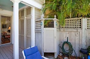 Tropical Dreaming by Avantstay 4 Blks to Beach Private Pool