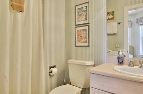 Tropical Dreaming by Avantstay 4 Blks to Beach Private Pool