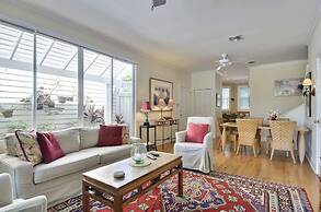 Tropical Dreaming by Avantstay 4 Blks to Beach Private Pool