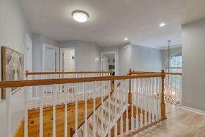 Gatlinburg Getaway by Avantstay 9bdr Sleeps 22 Hot tub Movie Theater