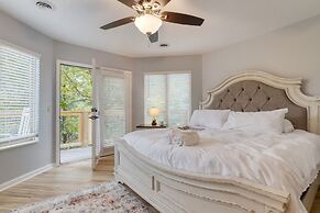 Gatlinburg Getaway by Avantstay 9bdr Sleeps 22 Hot tub Movie Theater