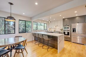 Kenwood Vista by Avantstay 7acres w Pool Fire Pit Vineyard Views