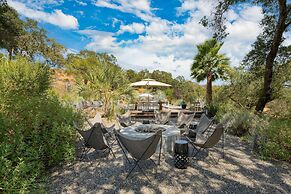 Kenwood Vista by Avantstay 7acres w Pool Fire Pit Vineyard Views