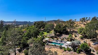 Kenwood Vista by Avantstay 7acres w Pool Fire Pit Vineyard Views