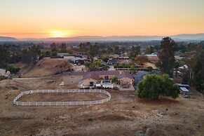 Bordeaux Private Pool Hot Tub Game Room Near Temecula Vineyards