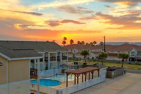 The Beautiful Place by Avantstay Mins to Beach Family-friendly Pool