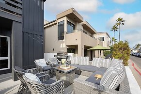 Sandy by Avantstay Oceanview Steps to Beach Patio w Fire Pit Dining Ar