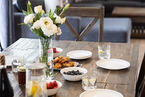 Sandy by Avantstay Oceanview Steps to Beach Patio w Fire Pit Dining Ar