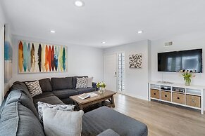 Sandy by Avantstay Oceanview Steps to Beach Patio w Fire Pit Dining Ar