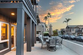 Sandy by Avantstay Oceanview Steps to Beach Patio w Fire Pit Dining Ar