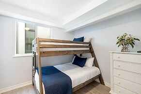 Sandy by Avantstay Oceanview Steps to Beach Patio w Fire Pit Dining Ar