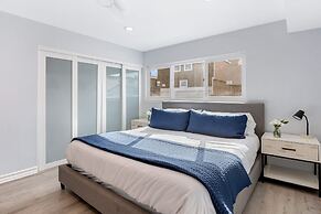 Sandy by Avantstay Oceanview Steps to Beach Patio w Fire Pit Dining Ar