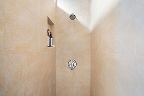 Sandy by Avantstay Oceanview Steps to Beach Patio w Fire Pit Dining Ar