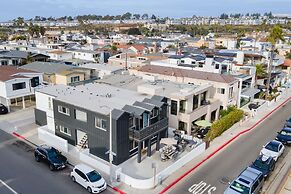 Sandy by Avantstay Oceanview Steps to Beach Patio w Fire Pit Dining Ar