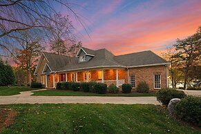 Sunset Pointe by Avantstay Waterfront Beach Fire Pit Sleeps 14 5bdr 4B