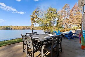 Sunset Pointe by Avantstay Waterfront Beach Fire Pit Sleeps 14 5bdr 4B