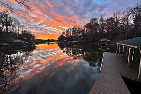 Sunset Pointe by Avantstay Waterfront Beach Fire Pit Sleeps 14 5bdr 4B