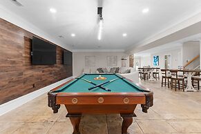 Sunset Pointe by Avantstay Waterfront Beach Fire Pit Sleeps 14 5bdr 4B