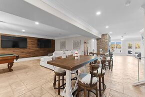 Sunset Pointe by Avantstay Waterfront Beach Fire Pit Sleeps 14 5bdr 4B