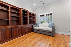 Sunset Pointe by Avantstay Waterfront Beach Fire Pit Sleeps 14 5bdr 4B