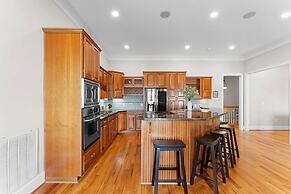 Sunset Pointe by Avantstay Waterfront Beach Fire Pit Sleeps 14 5bdr 4B