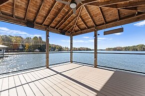 Sunset Pointe by Avantstay Waterfront Beach Fire Pit Sleeps 14 5bdr 4B