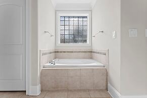 Sunset Pointe by Avantstay Waterfront Beach Fire Pit Sleeps 14 5bdr 4B