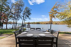 Sunset Pointe by Avantstay Waterfront Beach Fire Pit Sleeps 14 5bdr 4B