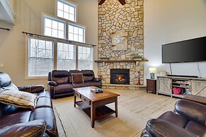 The Nest at Pinecrest by Avantstay Hot Tub Spacious Deck Game Room Fir