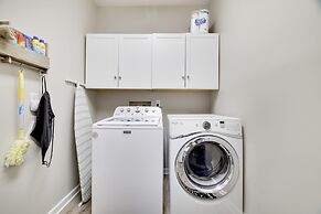 The Nest at Pinecrest by Avantstay Hot Tub Spacious Deck Game Room Fir