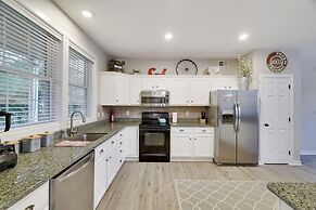 The Nest at Pinecrest by Avantstay Hot Tub Spacious Deck Game Room Fir