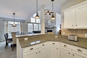 The Nest at Pinecrest by Avantstay Hot Tub Spacious Deck Game Room Fir