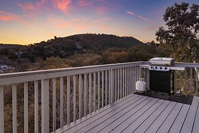 Terrace Hill Modern Paso Robles Escape Near Wineries Dining and Hot Sp