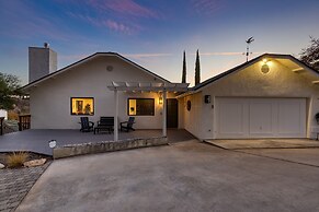 Terrace Hill Modern Paso Robles Escape Near Wineries Dining and Hot Sp