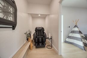 Terrace Hill Modern Paso Robles Escape Near Wineries Dining and Hot Sp