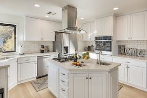 Terrace Hill Modern Paso Robles Escape Near Wineries Dining and Hot Sp