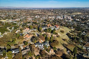 Terrace Hill Modern Paso Robles Escape Near Wineries Dining and Hot Sp