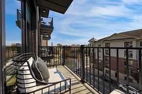 Muse at the Odyssey by Avantstay Heart of Midtown