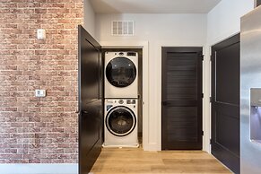 Muse at the Odyssey by Avantstay Heart of Midtown