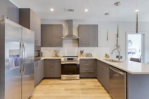 Muse at the Odyssey by Avantstay Heart of Midtown