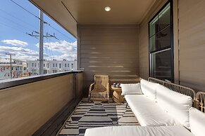 98 Degrees by Avantstay Covered Balcony Lounge Newly Built 4bdr Home