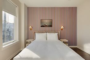 98 Degrees by Avantstay Covered Balcony Lounge Newly Built 4bdr Home