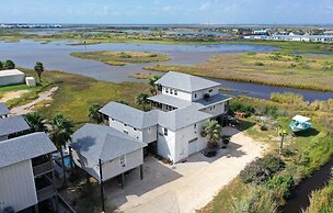 Fish Camp Buyout by Avantstay Unique 6bdr Escape Private Pool Views