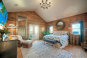 Fish Camp Buyout by Avantstay Unique 6bdr Escape Private Pool Views