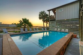 Fish Camp Buyout by Avantstay Unique 6bdr Escape Private Pool Views