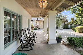 Wellsona Vineyard Retreat Pool Hot Tub Views Main Home Guest Home