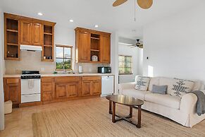 Wellsona Vineyard Retreat Pool Hot Tub Views Main Home Guest Home