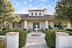 Wellsona Vineyard Retreat Pool Hot Tub Views Main Home Guest Home