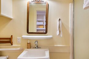 Wellsona Vineyard Retreat Pool Hot Tub Views Main Home Guest Home